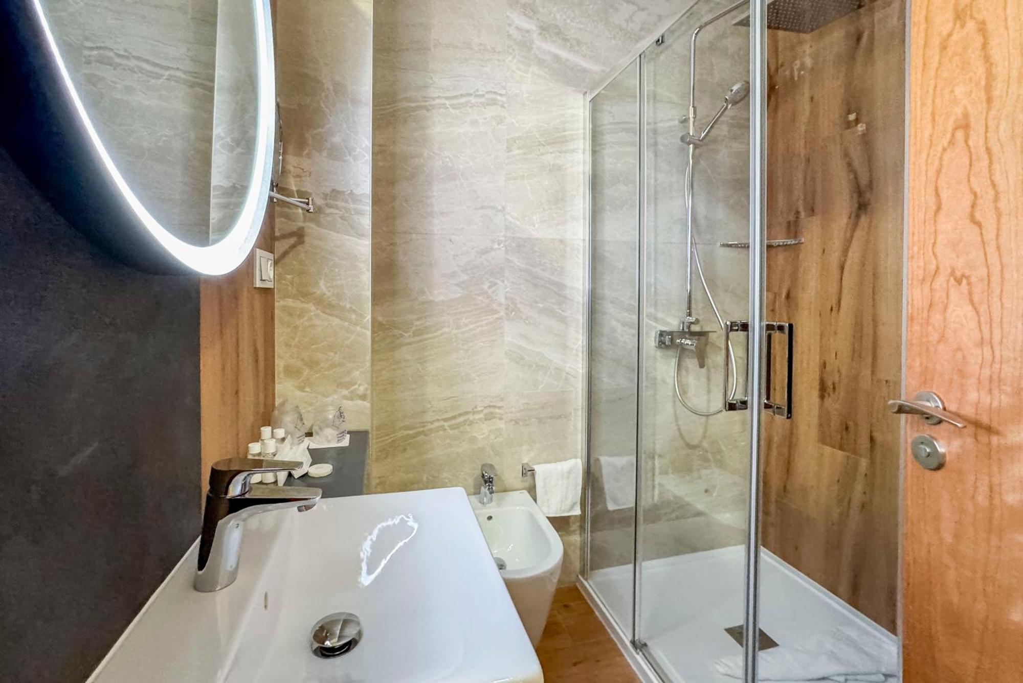 אלמריה Torreluz Suites מראה חיצוני תמונה
