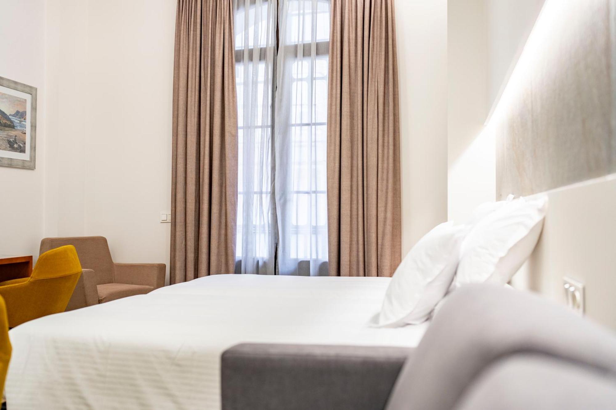 אלמריה Torreluz Suites מראה חיצוני תמונה